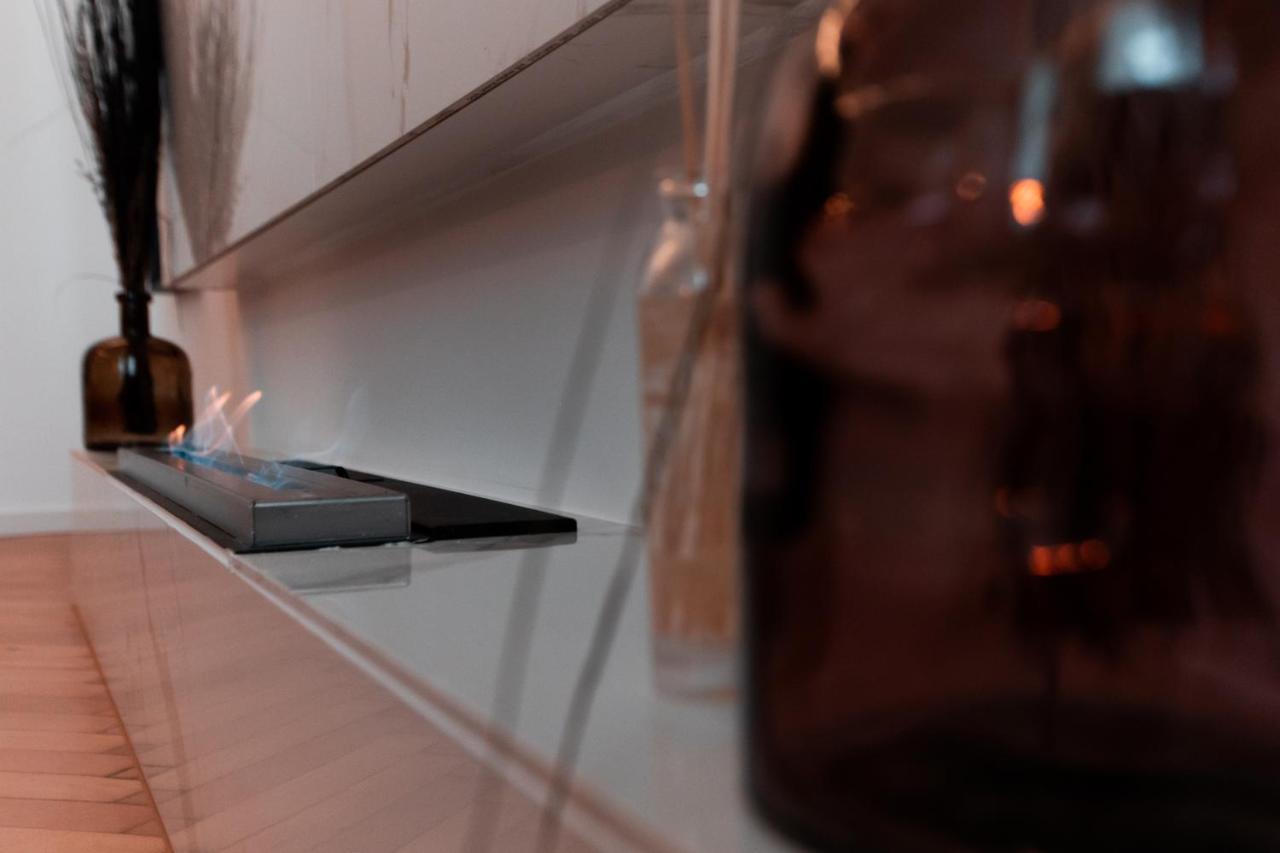 Petit Luxe Apartment Wina Bagian luar foto